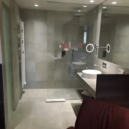 ホテル オステルリー スタフェルター 4*