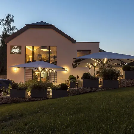 ホテル オステルリー スタフェルター 4*